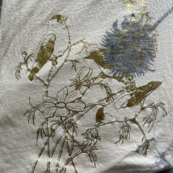 Topshop/ Realitee T-shirt with birds and plant print pattern. - Picture 5 of 7